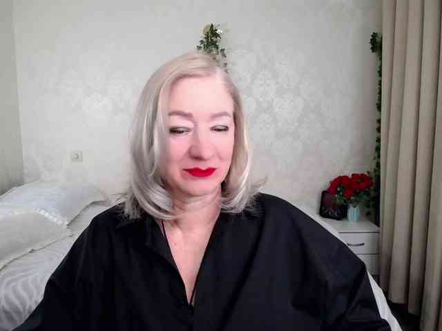 hunters-woman webcam