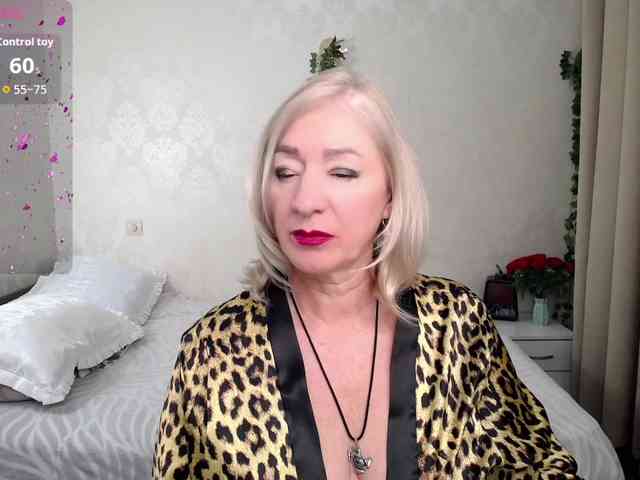 hunters-woman webcam