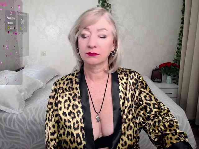 hunters-woman webcam