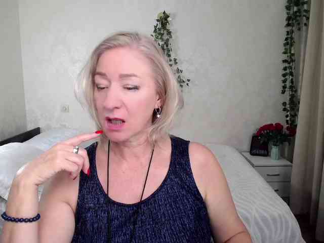 hunters-woman Live Webcam on BongaCams