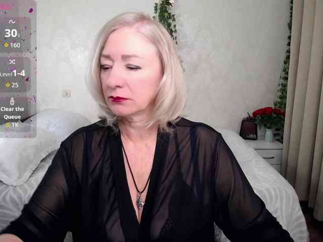 hunters-woman webcam