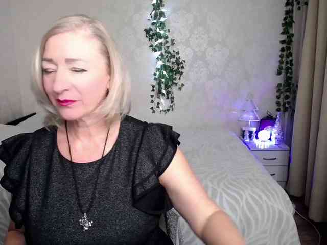 hunters-woman webcam