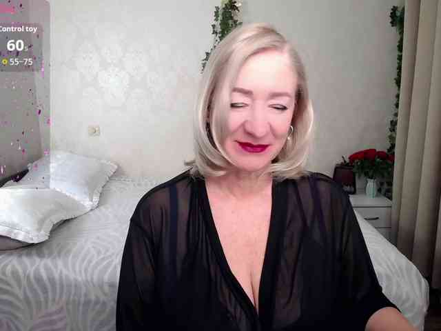 hunters-woman webcam