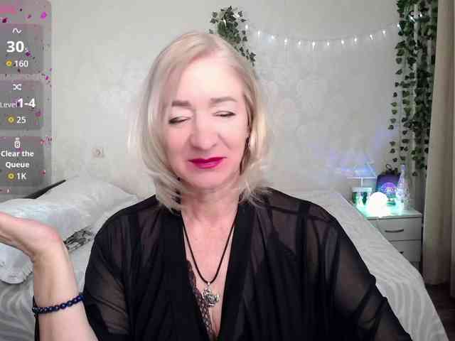 hunters-woman webcam