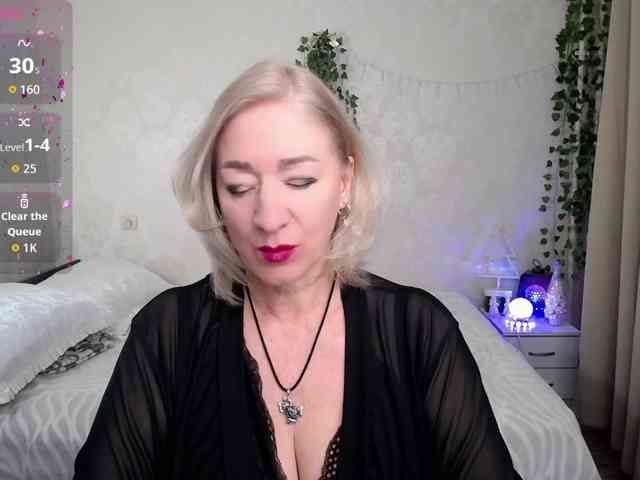 hunters-woman webcam