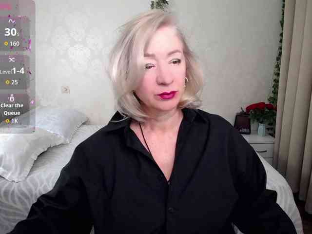 hunters-woman webcam