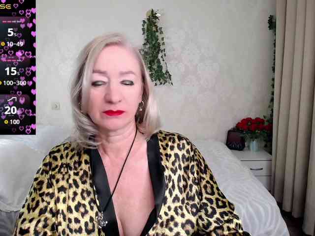 hunters-woman webcam