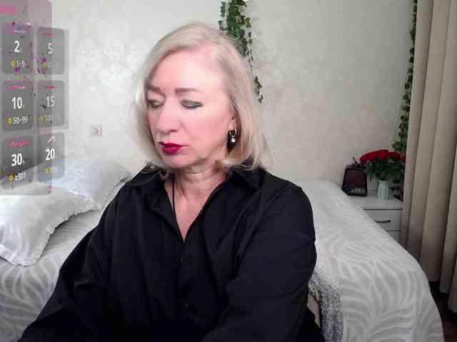 hunters-woman webcam