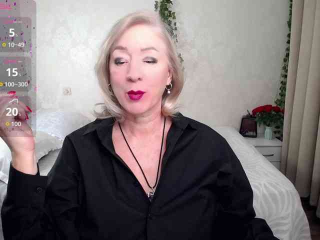 hunters-woman webcam