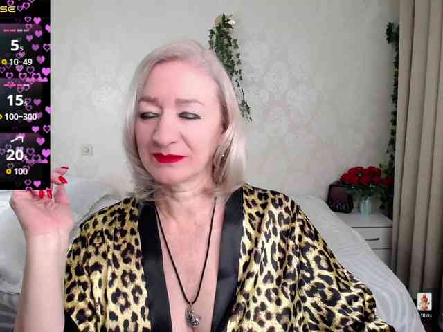 hunters-woman webcam