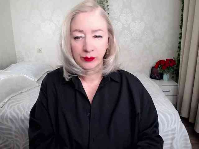 hunters-woman webcam