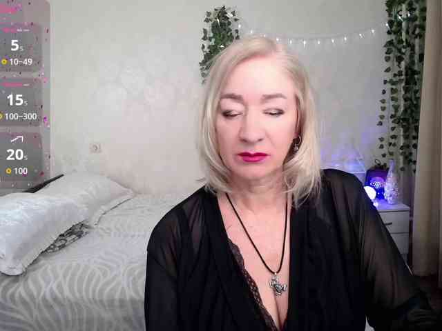 hunters-woman webcam