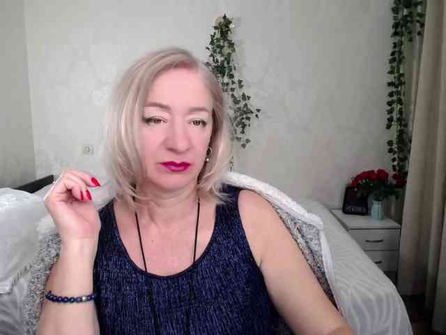 hunters-woman webcam