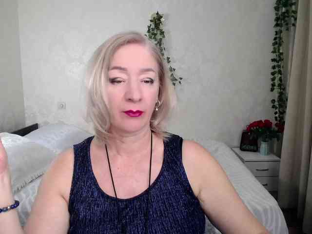 hunters-woman webcam