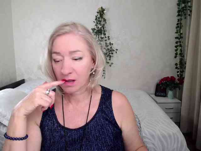 hunters-woman webcam