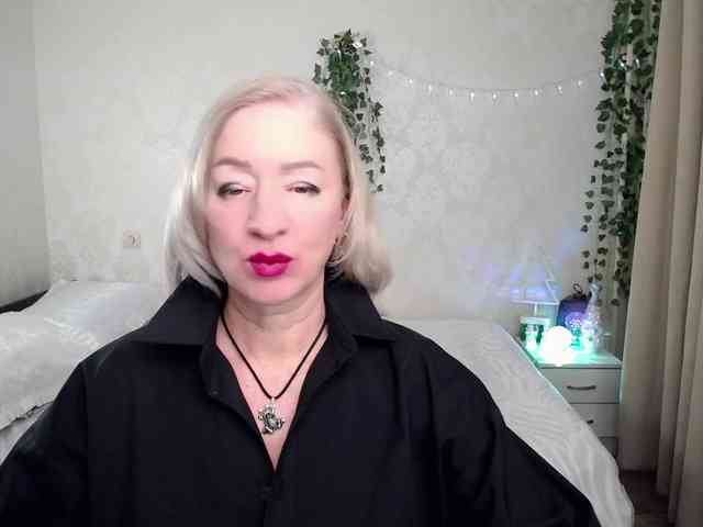 hunters-woman webcam