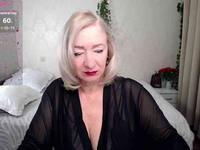 hunters-woman webcam