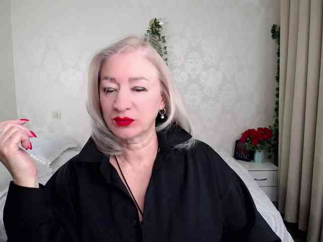 hunters-woman webcam