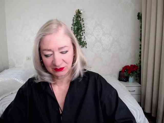 hunters-woman webcam