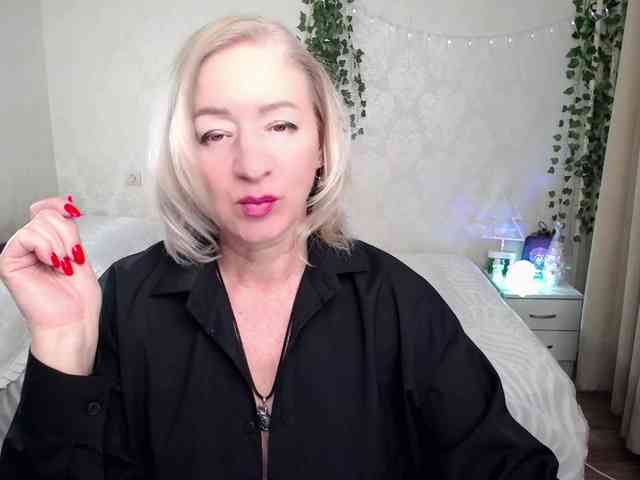 hunters-woman webcam