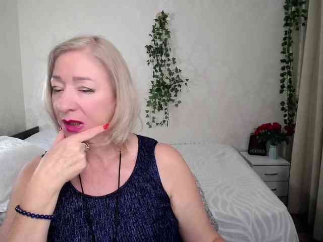 hunters-woman webcam