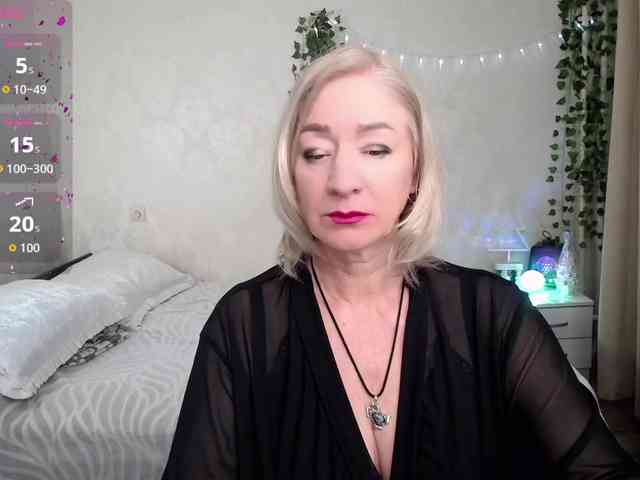 hunters-woman webcam