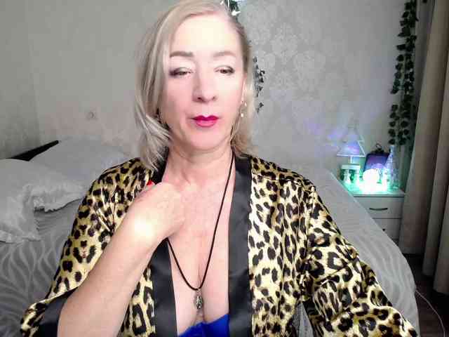 hunters-woman webcam