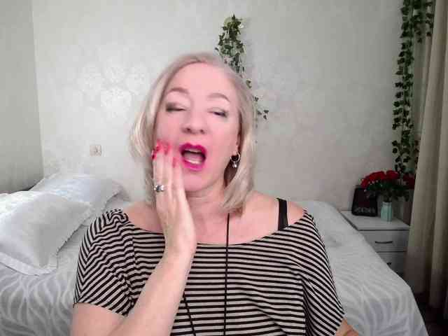 hunters-woman webcam