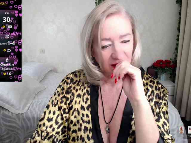 hunters-woman webcam