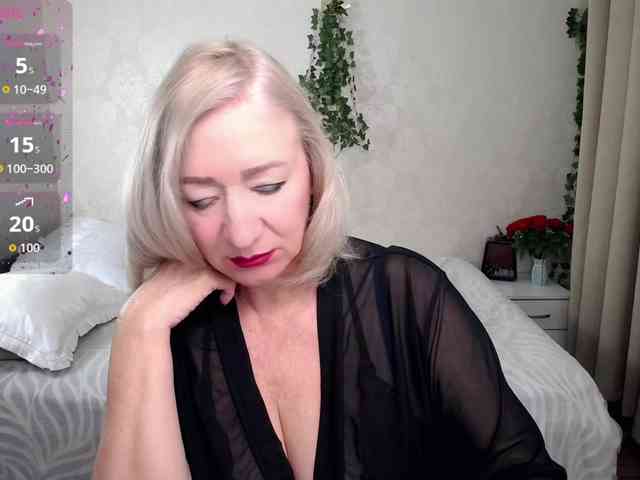 hunters-woman webcam