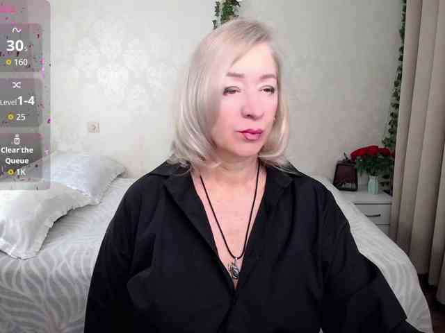 hunters-woman webcam