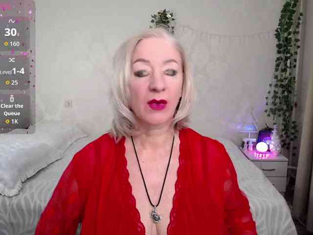 hunters-woman hunters-woman