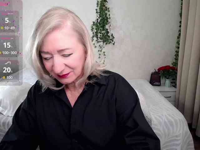 hunters-woman webcam