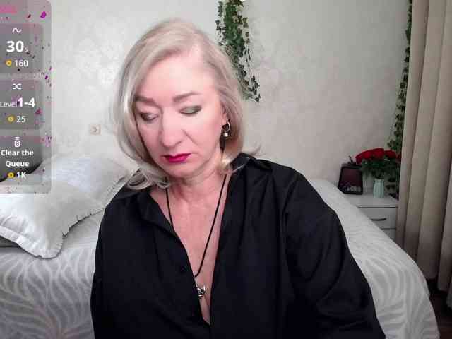 hunters-woman webcam