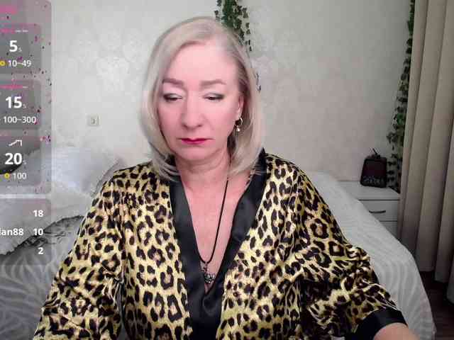 hunters-woman Live Webcam on BongaCams