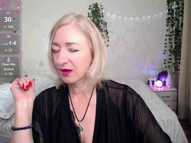 hunters-woman webcam