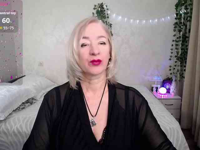 hunters-woman webcam