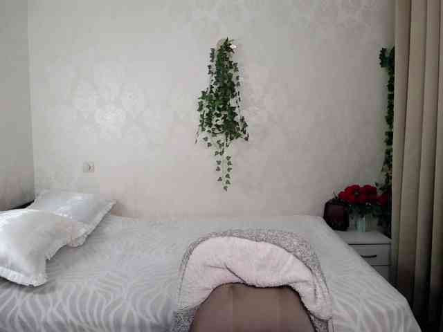 hunters-woman webcam