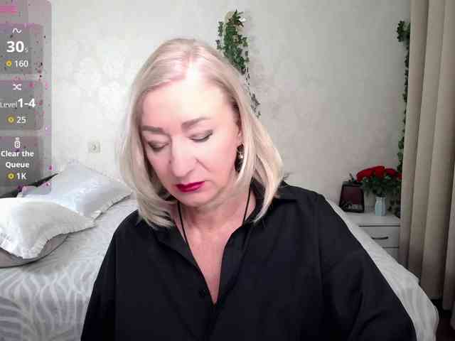 hunters-woman webcam