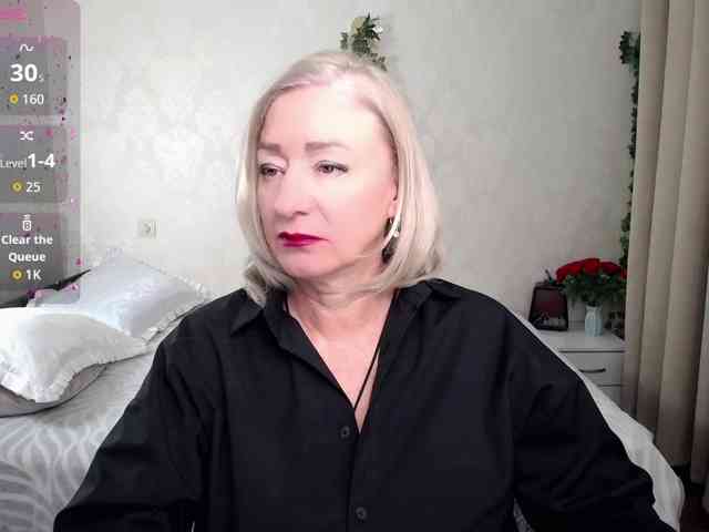 hunters-woman webcam