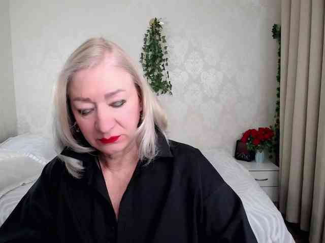 hunters-woman webcam