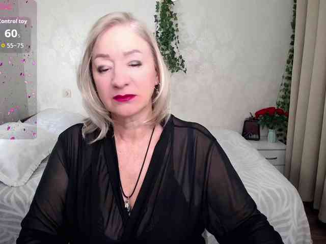 hunters-woman webcam