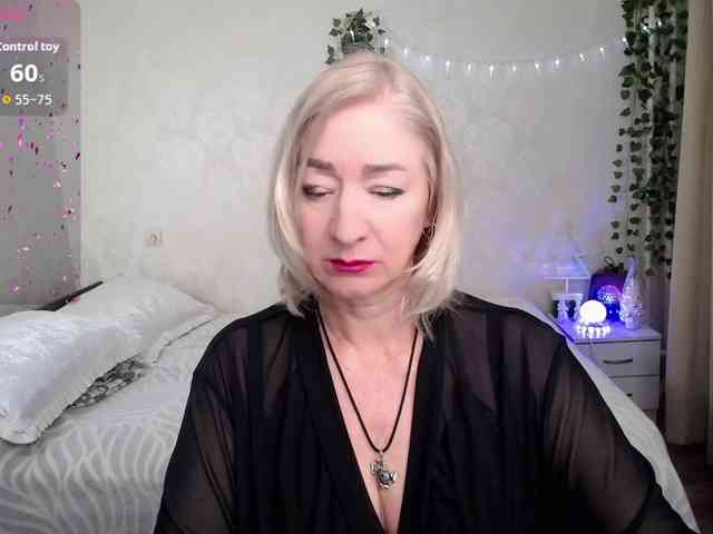 hunters-woman webcam