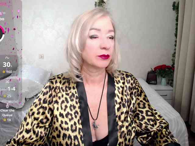 hunters-woman webcam