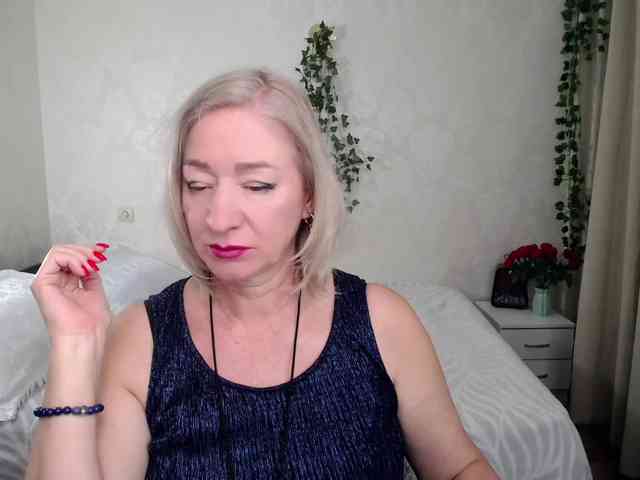 hunters-woman webcam