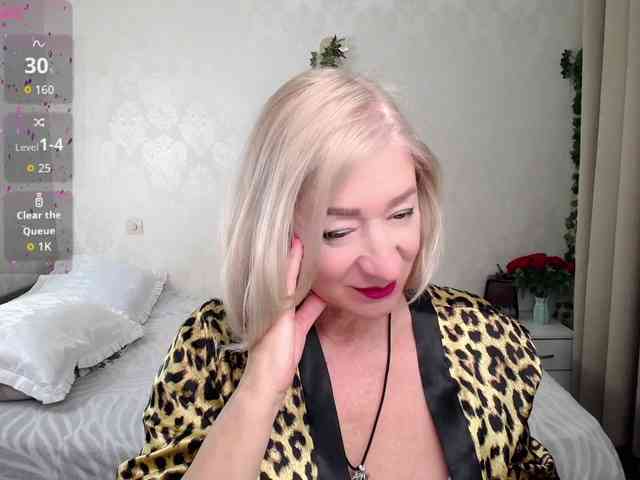 hunters-woman webcam