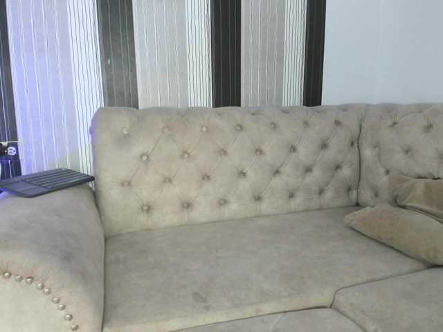 kylie-strong's BongaCams show and profile