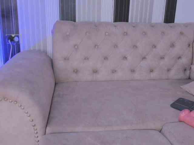 kylie-strong kylie-strong