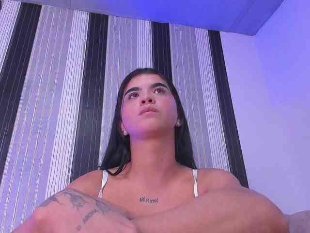 kylie-strong kylie-strong