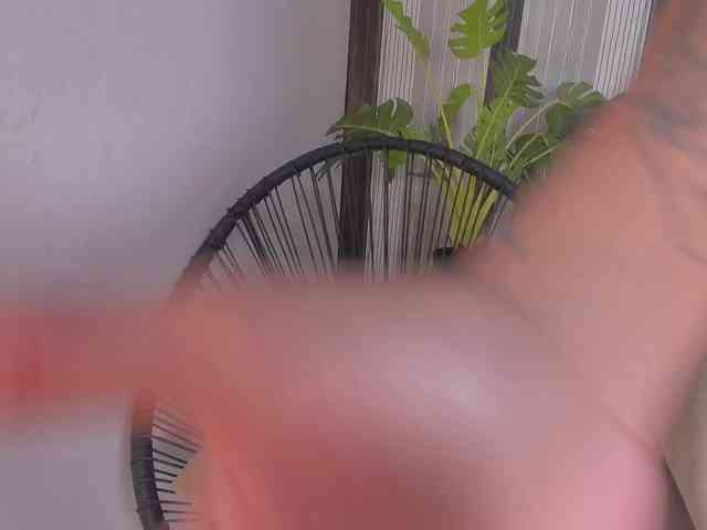 kylie-strong kylie-strong